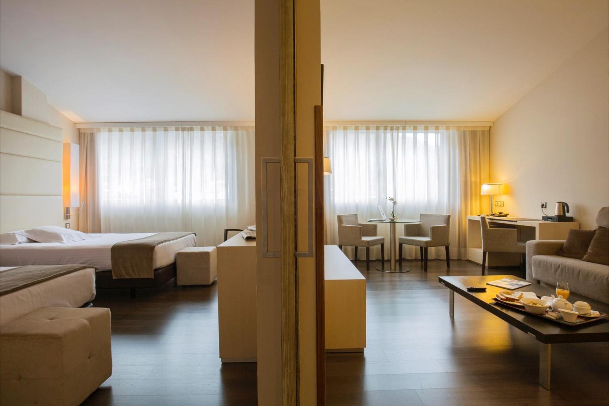 Family Suite,799022094:JPEG