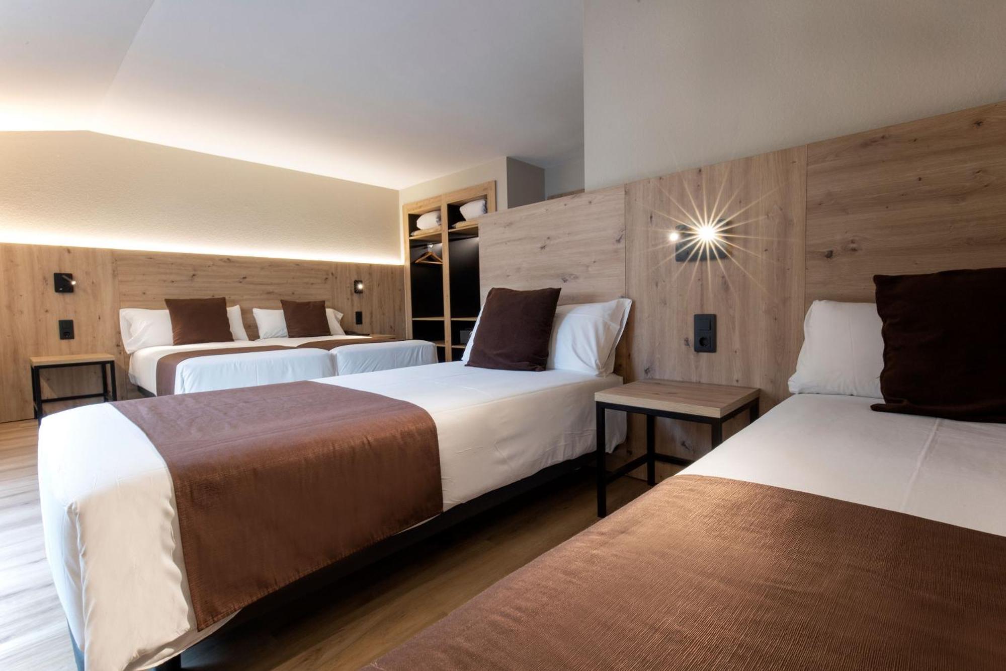 Quadruple Room,1637776145:JPEG