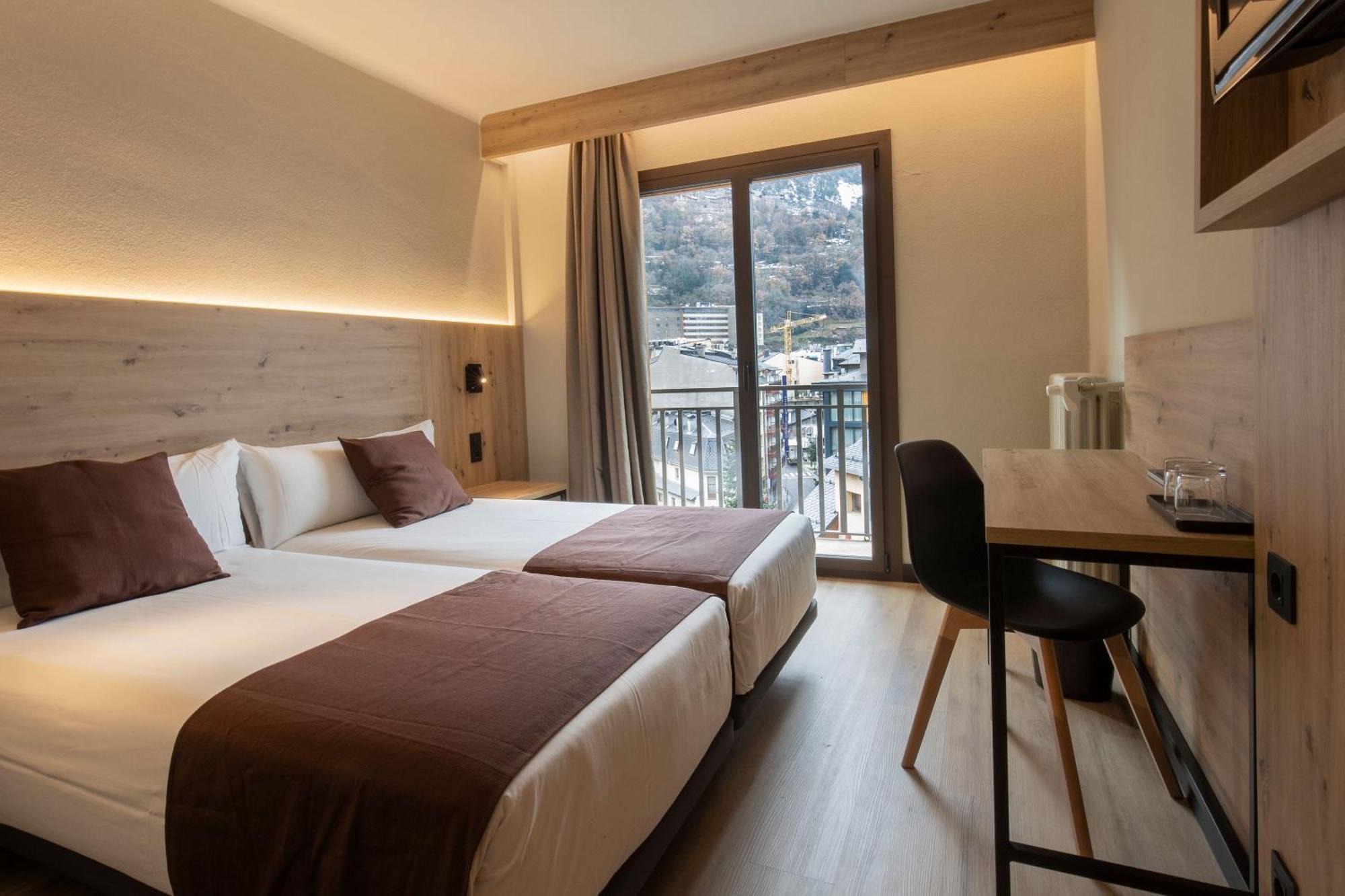 Double or Twin Room,1637777113:JPEG
